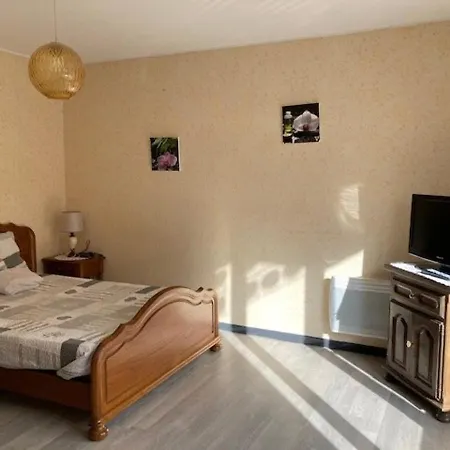 2 Couchages Avec Balcon, Wi-fi Et Proche Thermes A Amelie-les-bains - Fr-1-703-9 Apartment *